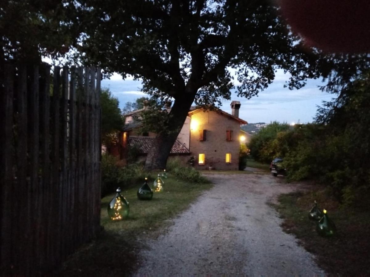 B&B I Canonici Урбино Екстериор снимка