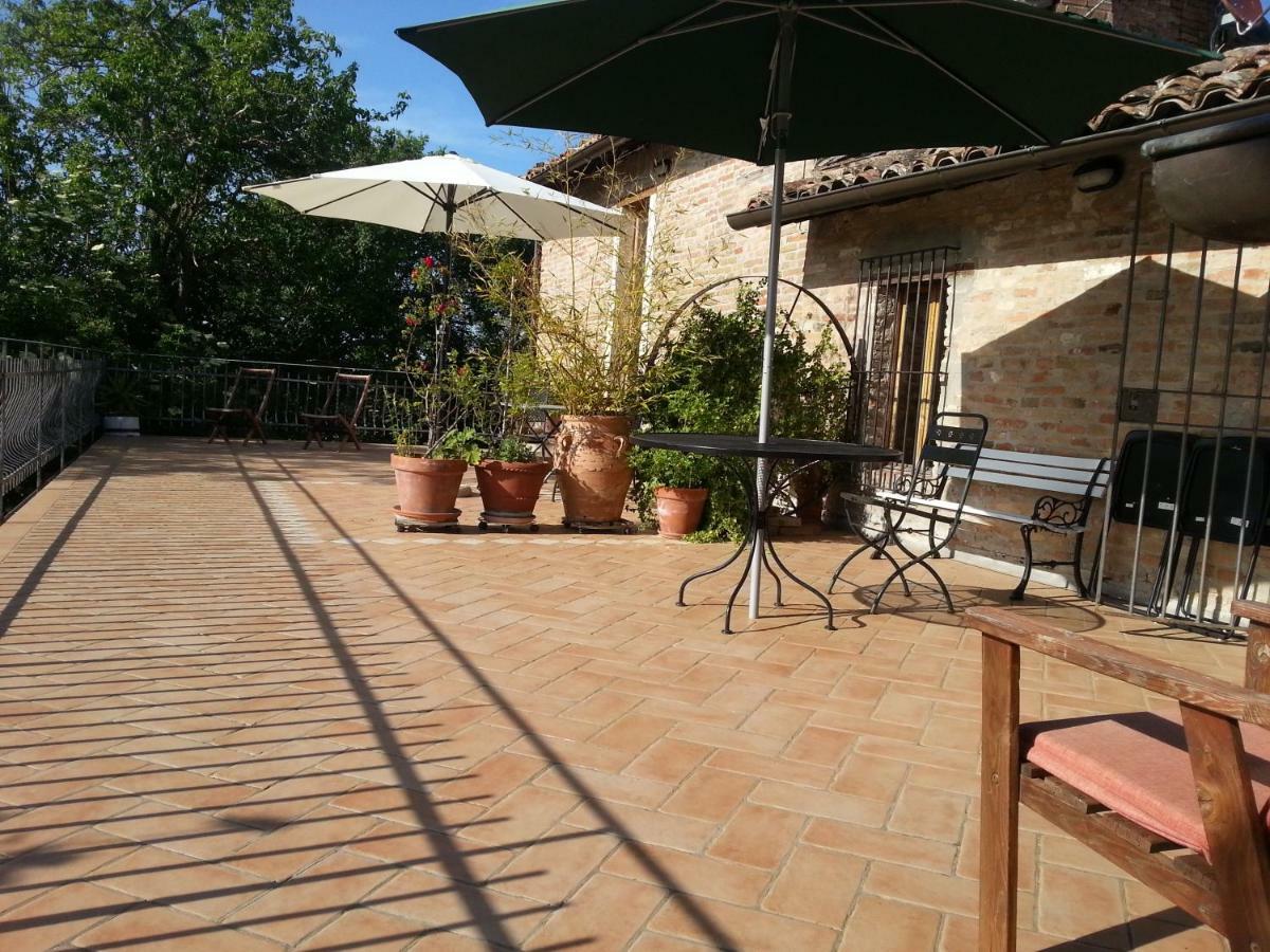 B&B I Canonici Урбино Екстериор снимка